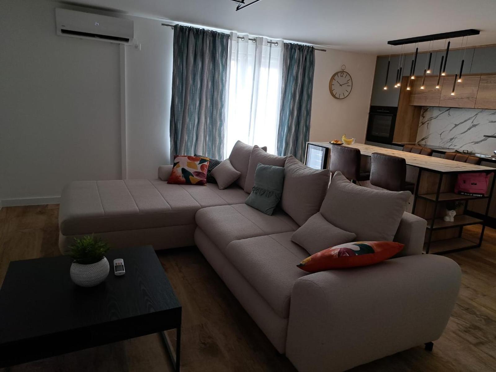 ויר Apartmani Vukadin מראה חיצוני תמונה